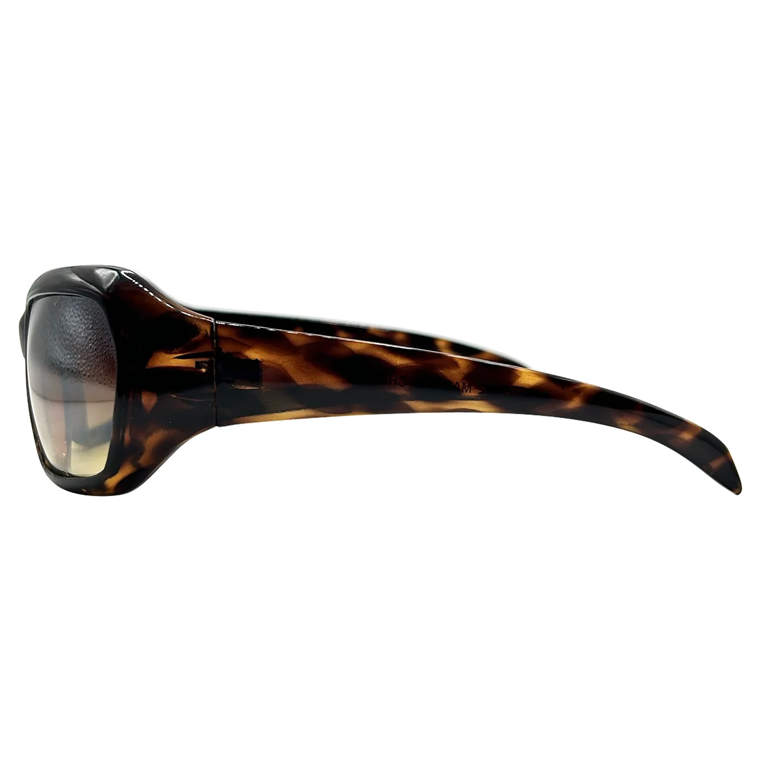 Elegant Horizons Enhance Your Wardrobe with Stylish Glasses